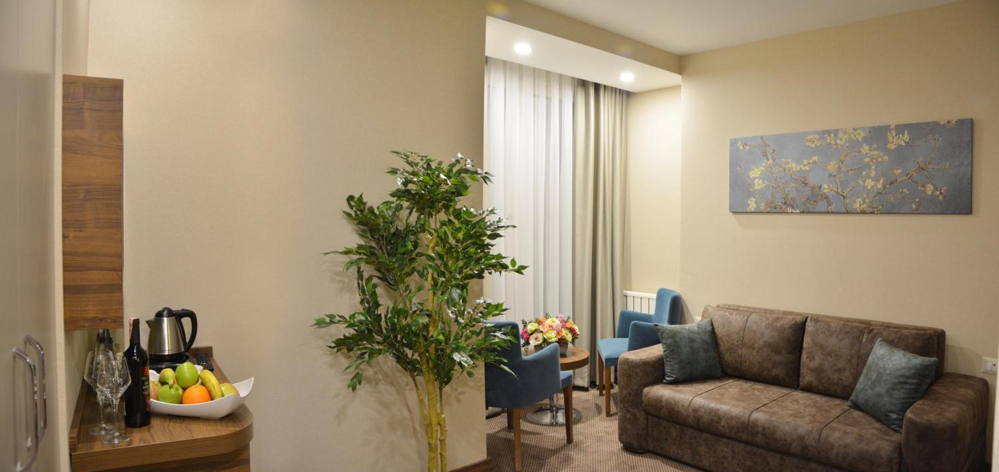 Goeruekle Gueler Park Hotel Pokoj fotografie